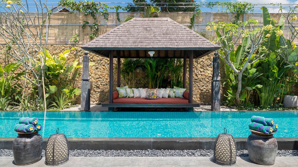Des Indes Villas - Des Indes III - Poolside bale